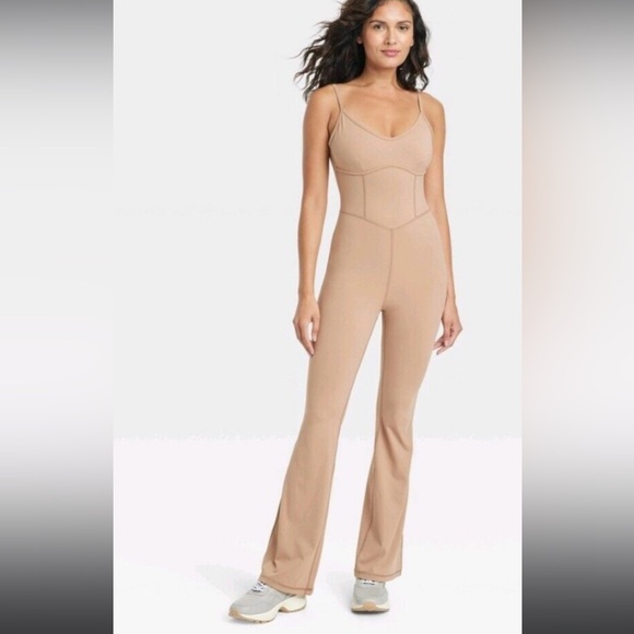 Joylab flare bodysuit - Picture 1 of 4